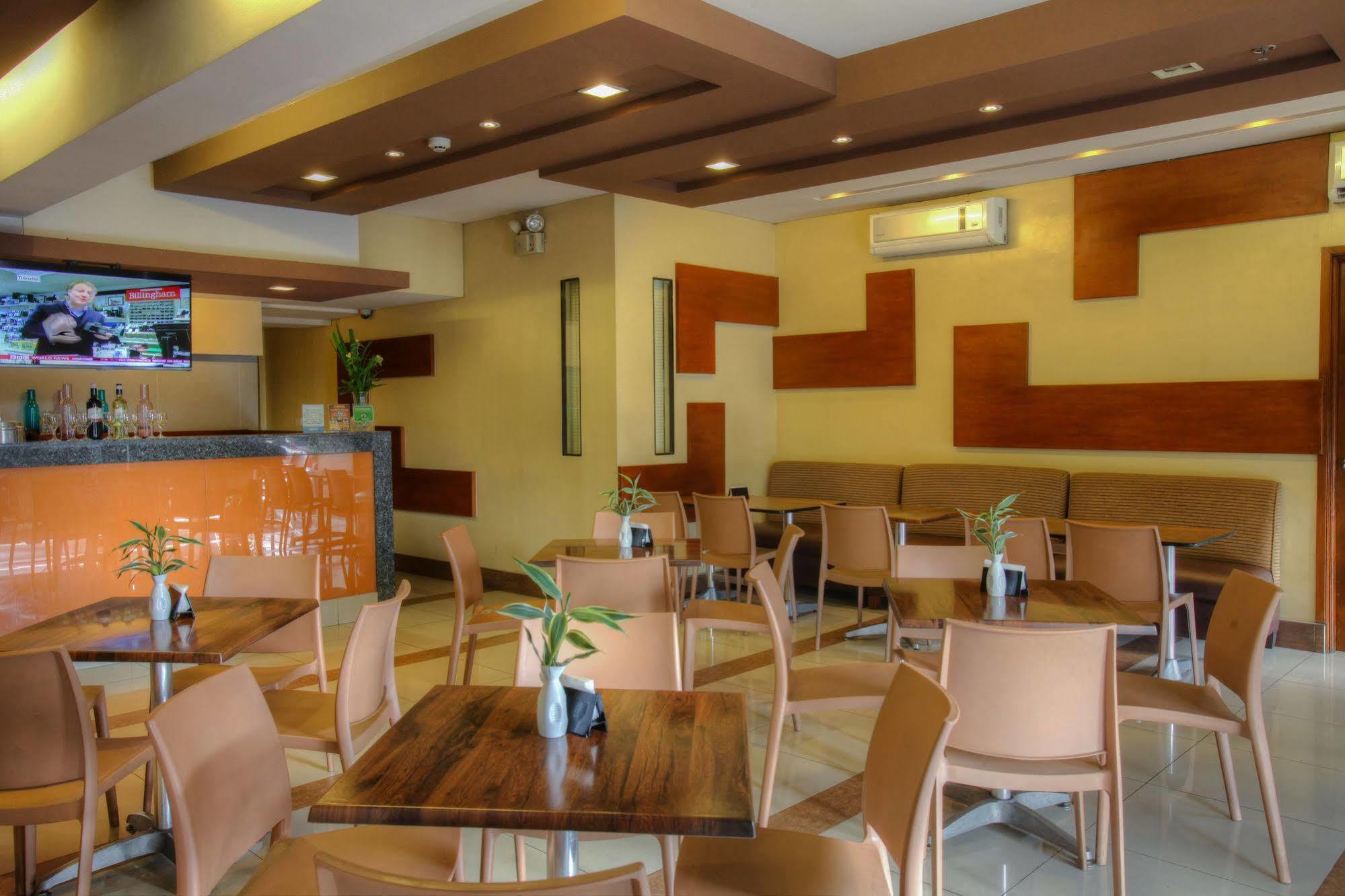 Fersal Hotel Kalayaan, Quezon City Exteriér fotografie